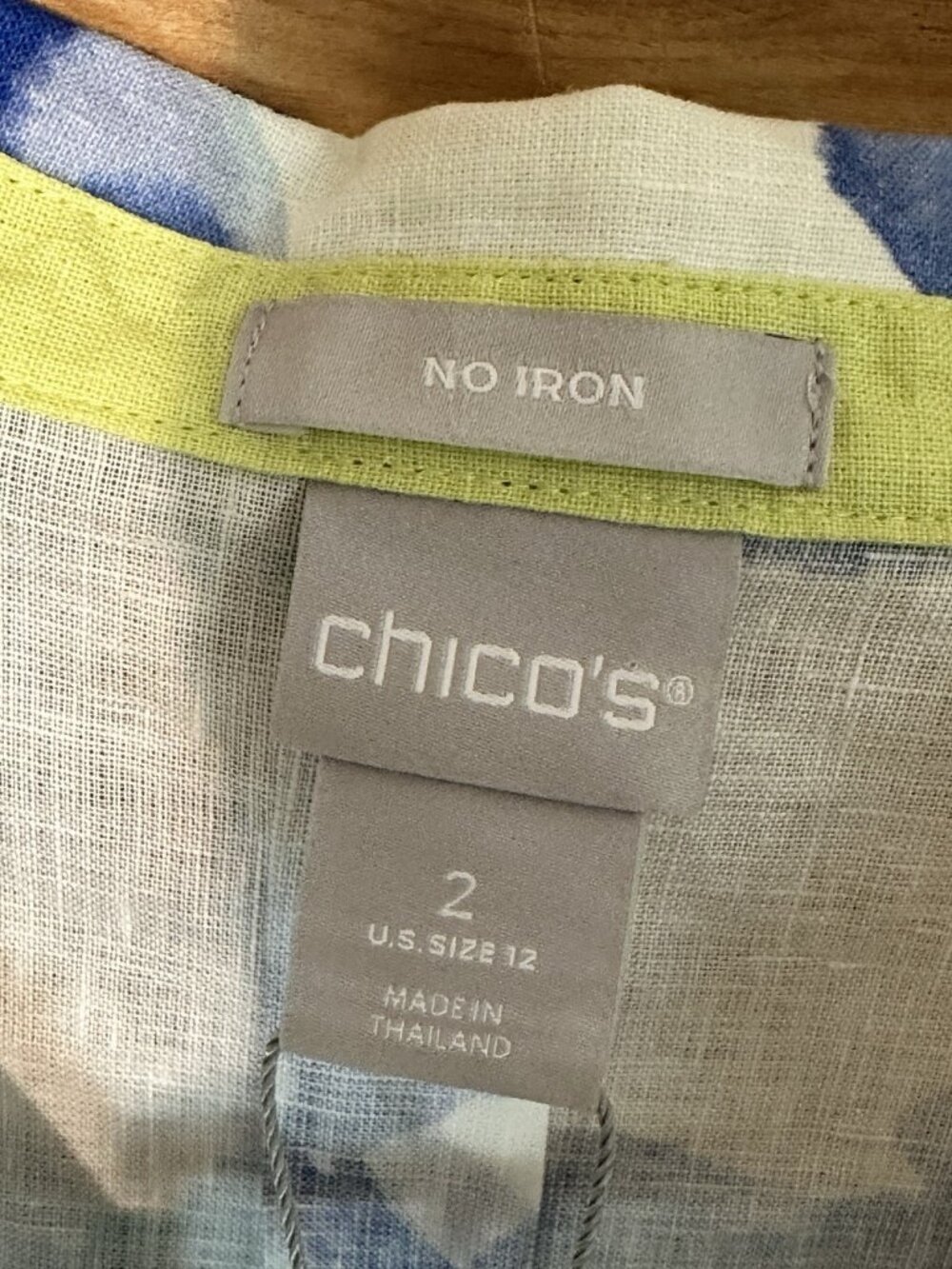 NWT Chicos SZ 12 Button Up Shirt No Iron 100% Linen 3/4 Sleeve Beach Floral $109 - Picture 3 of 7